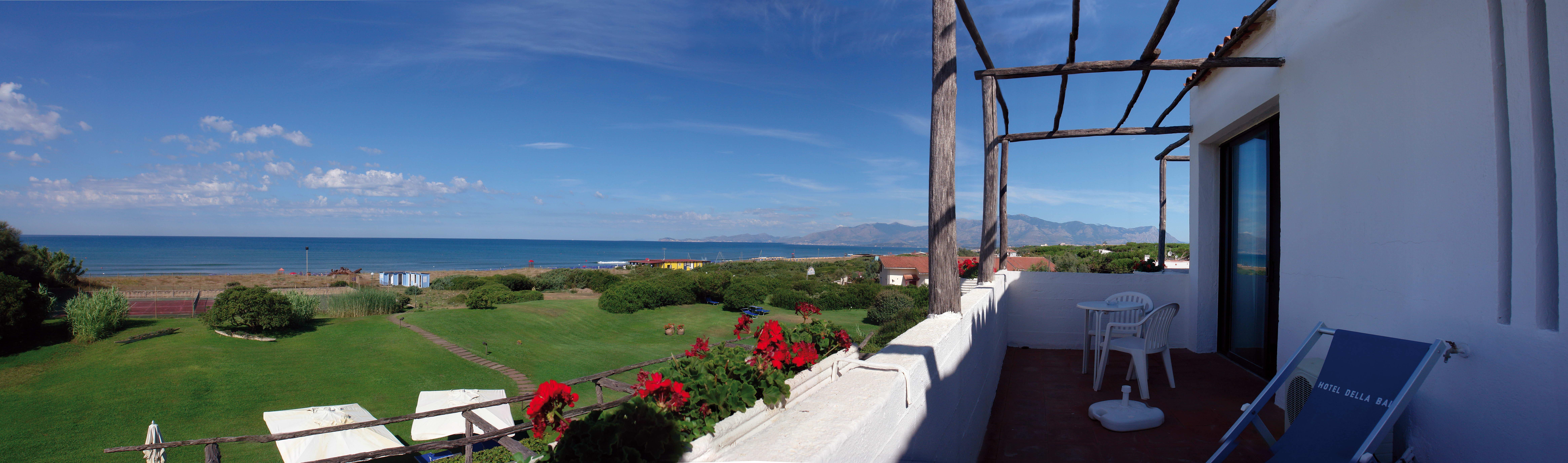 Hotel Della Baia Baia Domizia Exterior photo